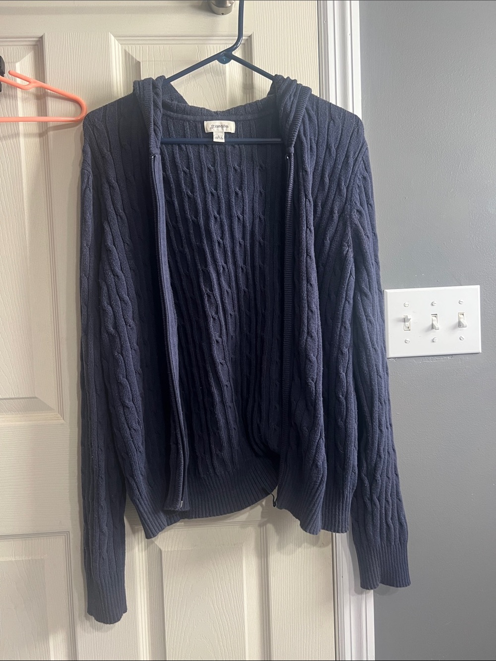 Cable-Knit Hooded Sweater - Navy